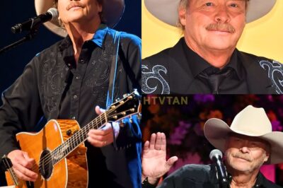 ALAN JACKSON LEAVES THE ENTIRE ARENA IN TEARS WITH HIS EMOTIONAL “REMEMBER WHEN” PERFORMANCE AT ACM AWARDS—Why Was This More Than Just a Song? Alan Jackson brought the entire audience to tears with his emotional rendition of “Remember When” at the ACM Awards on May 8. As he prepares for his final tour, the performance felt like a heartfelt goodbye. With soft blue lighting, home videos, and Jackson’s raw emotion, it was more than a song—it was a thank you, a farewell, and a moment no one will forget. Want to know how this emotional performance unfolded? Click below to read all the shocking details and why it left everyone in tears!👇👇