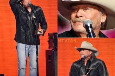 TEARS AT THE ACM AWARDS: Alan Jackson’s FINAL TOUR PERFORMANCE OF “REMEMBER WHEN” MOVES FANS TO THEIR FEET—What Did His Voice Say Without Words? Alan Jackson’s final performance of “Remember When” at the ACM Awards on May 8 had the audience in tears, as the country legend delivered a heartfelt farewell. His voice cracked with emotion, and every word resonated deeper than ever before, leaving fans and fellow artists alike in awe of the moment. Why did this performance feel like more than just music? Want to learn more about the powerful moment that had everyone in tears? Click below to read the full story behind Alan Jackson’s unforgettable performance!👇👇