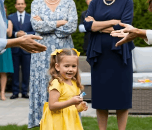 ch2-At my parents’ anniversary party, my mother handed out gift bags to everyone who mattered. When my daughter stepped forward, she pushed her aside, saying: “Wait your turn,” before handing them to the neighbors’ kids. My daughter came back and asked gently: “Can I have one?” My sister shoved an empty bag into her hands and sneered: “Pick up the trash.” I watched every child laugh and play with their gifts while my daughter bent down collecting wrappers. I went to my mother and whispered: “She’s your blood.” My mother snapped back: “If you don’t like it, don’t come next year—and before you leave, clean the whole area.” I didn’t make a scene. I took my daughter’s hand and left. The next morning, my parents opened their front door and screamed so loud…